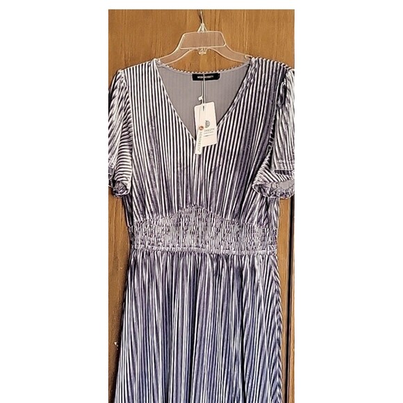 NEW Blue V Neck Ribbed VELVET DRESS Stretchy Waist Short Sleeves Long Large - Picture 1 of 4